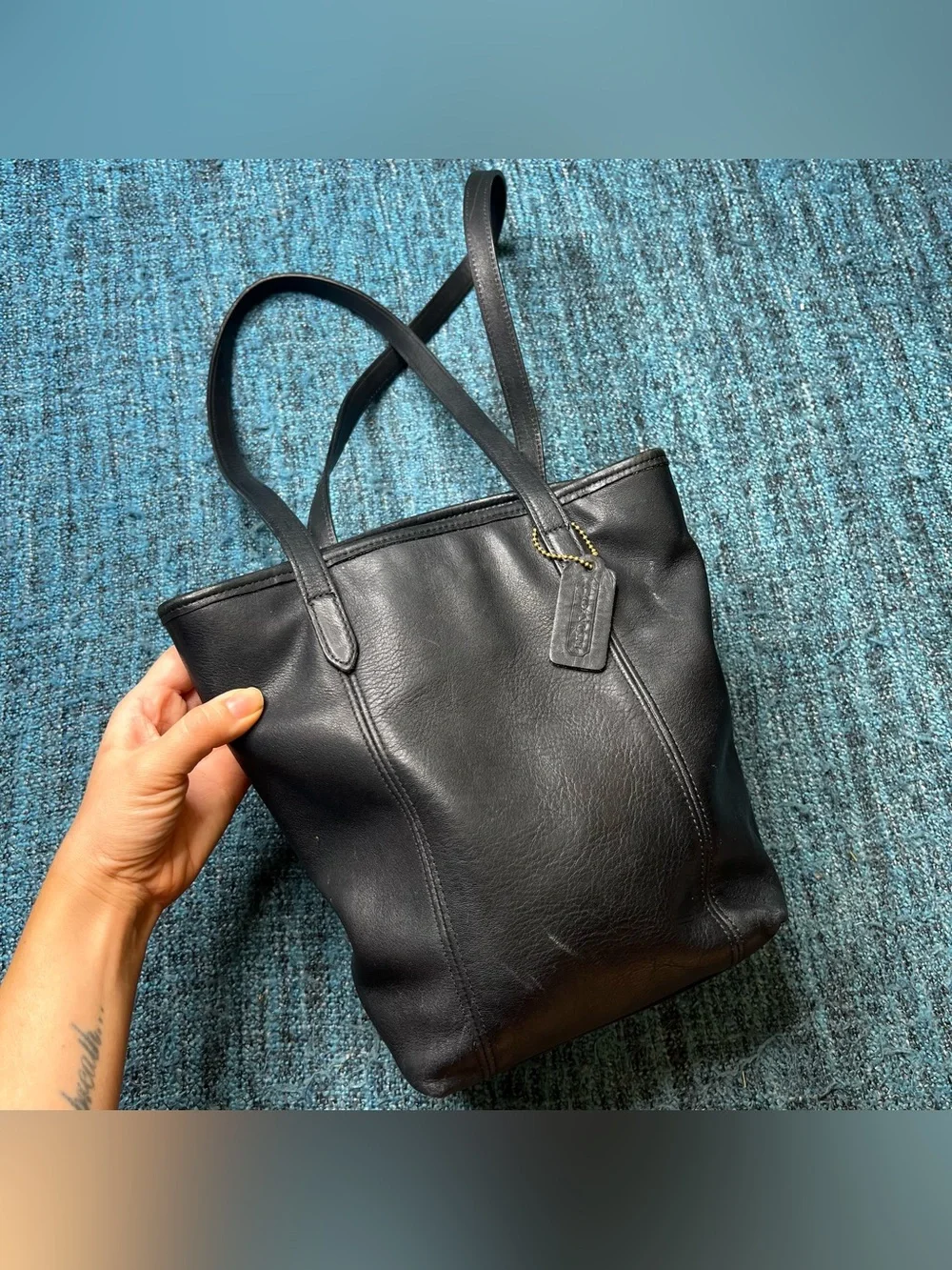 Vintage Coach Legacy Lunch Bucket Tote Shoulder Bag in Black Leather 9077